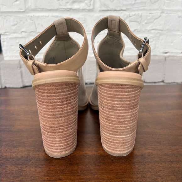 Marc Fisher Vashi Peep Toe Heels - Picture 5 of 8